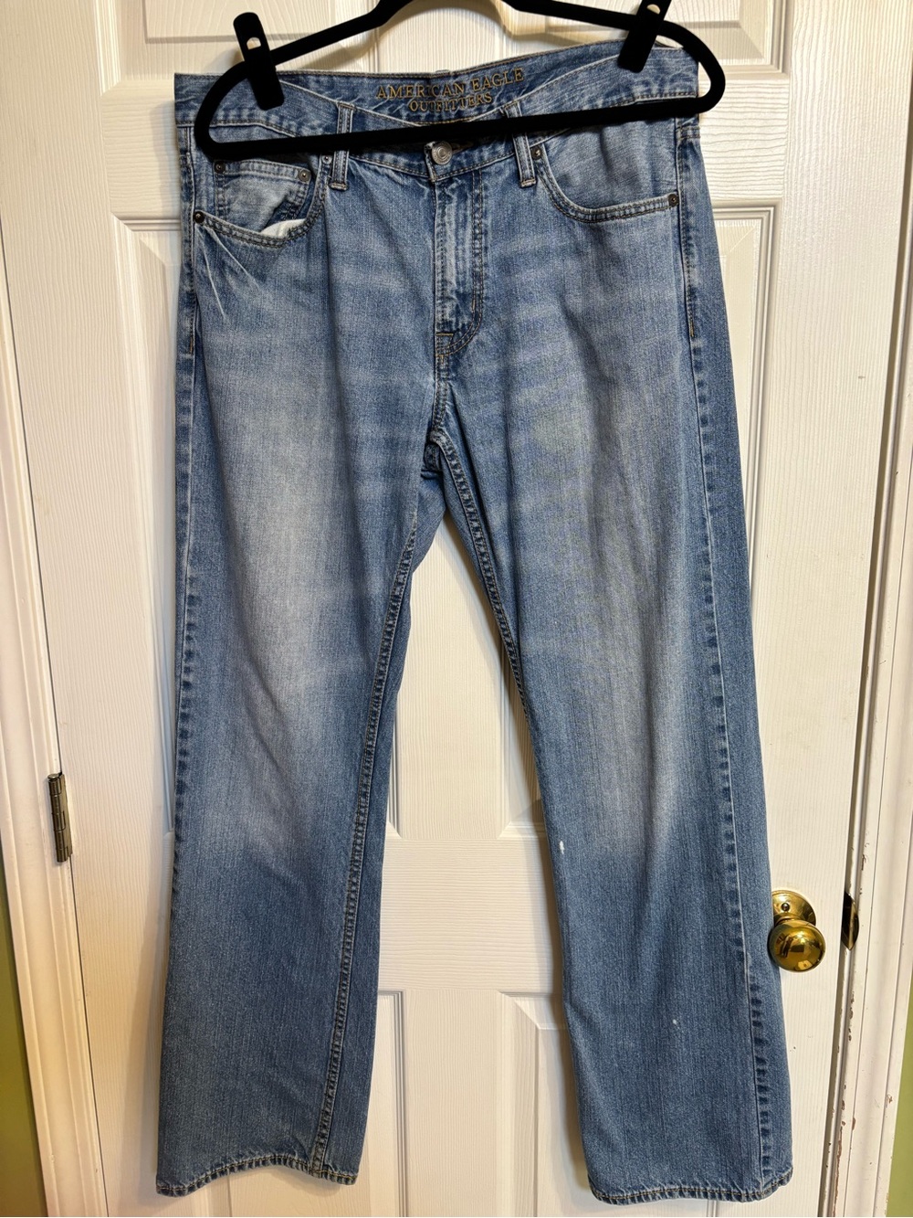 American Eagle Outfitters Light Wash Women's Straight Leg Jeans